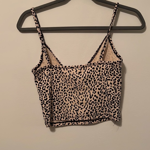 Cheetah crop Top - Picture 2 of 2